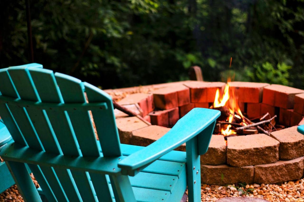 Cozy Cabin Retreat - Hot Tub, Fireplace & Fire Pit Blue Ridge Buitenkant foto